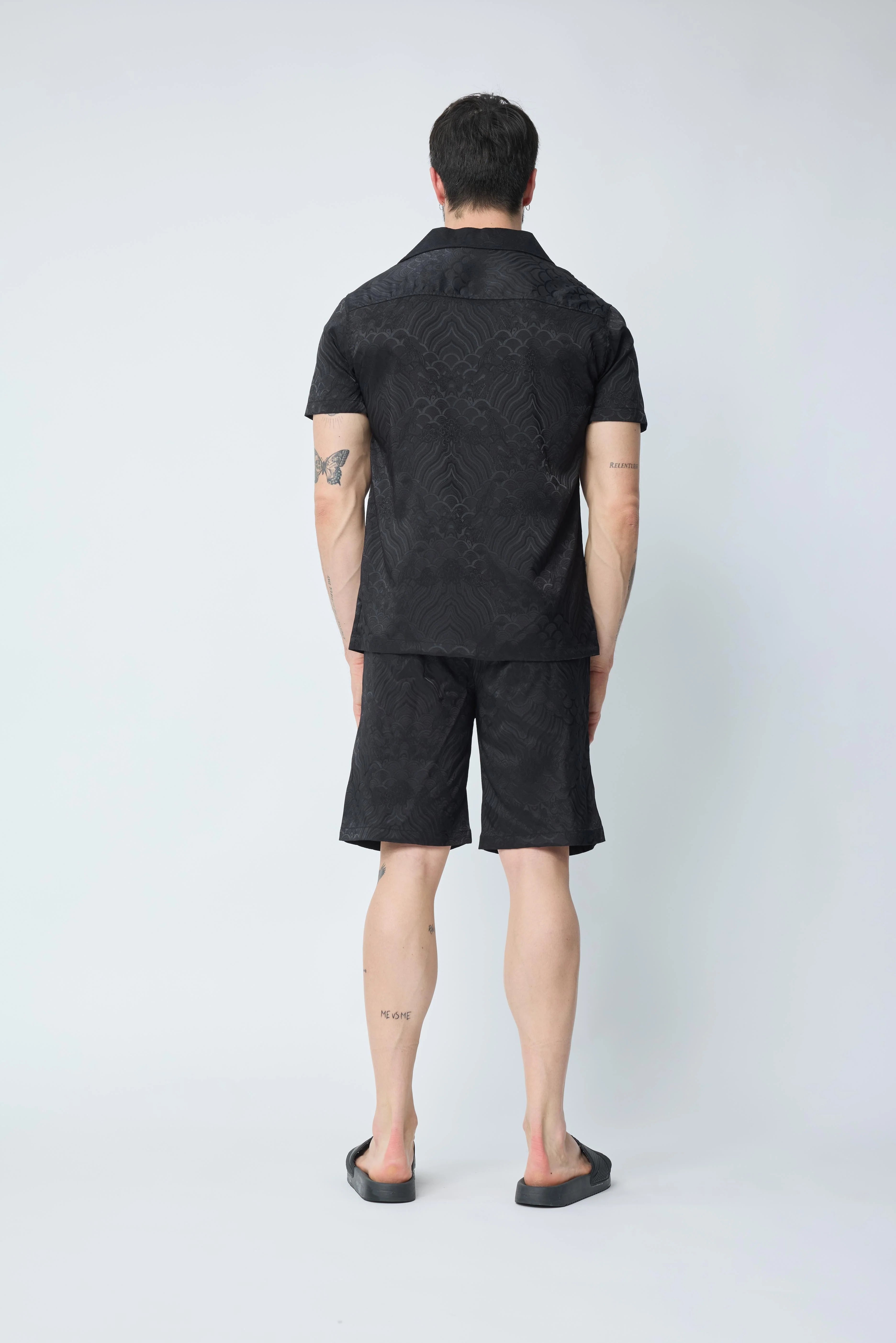 Set van effen shirt en korte broek met patroon - Afbeelding 6