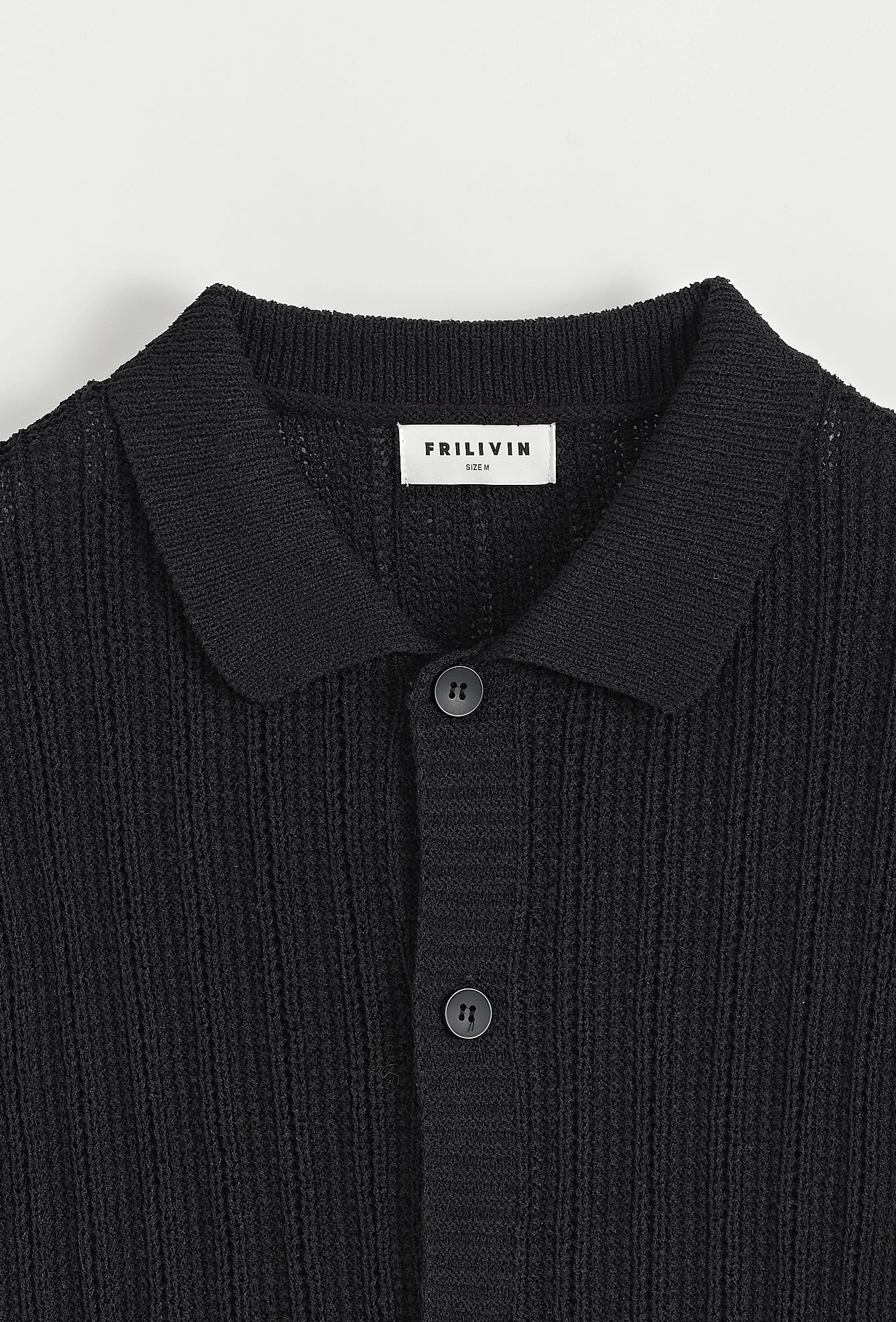 Kort mouwen shirt met een gat erin - Afbeelding 2