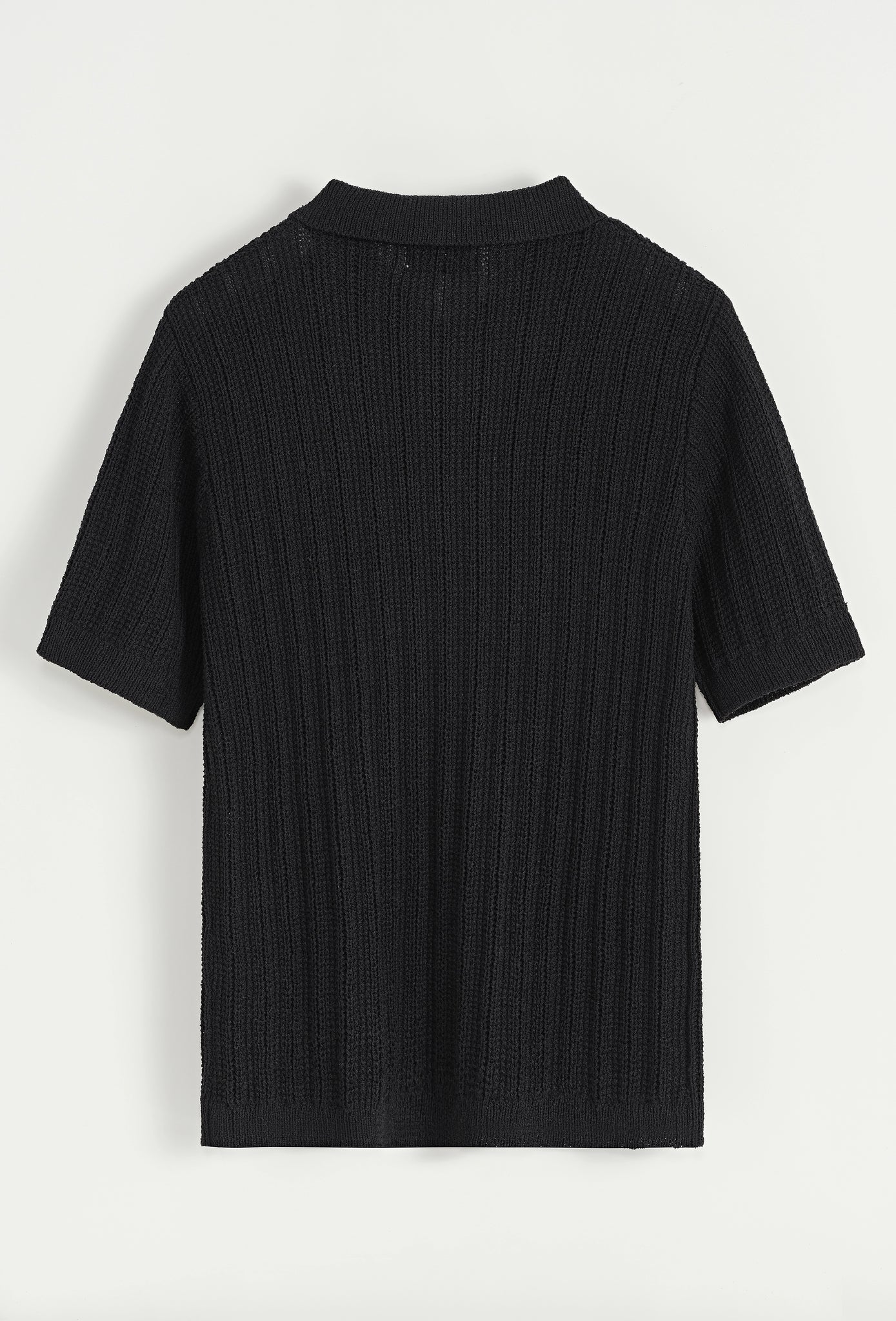 Kort mouwen shirt met een gat erin - Afbeelding 3