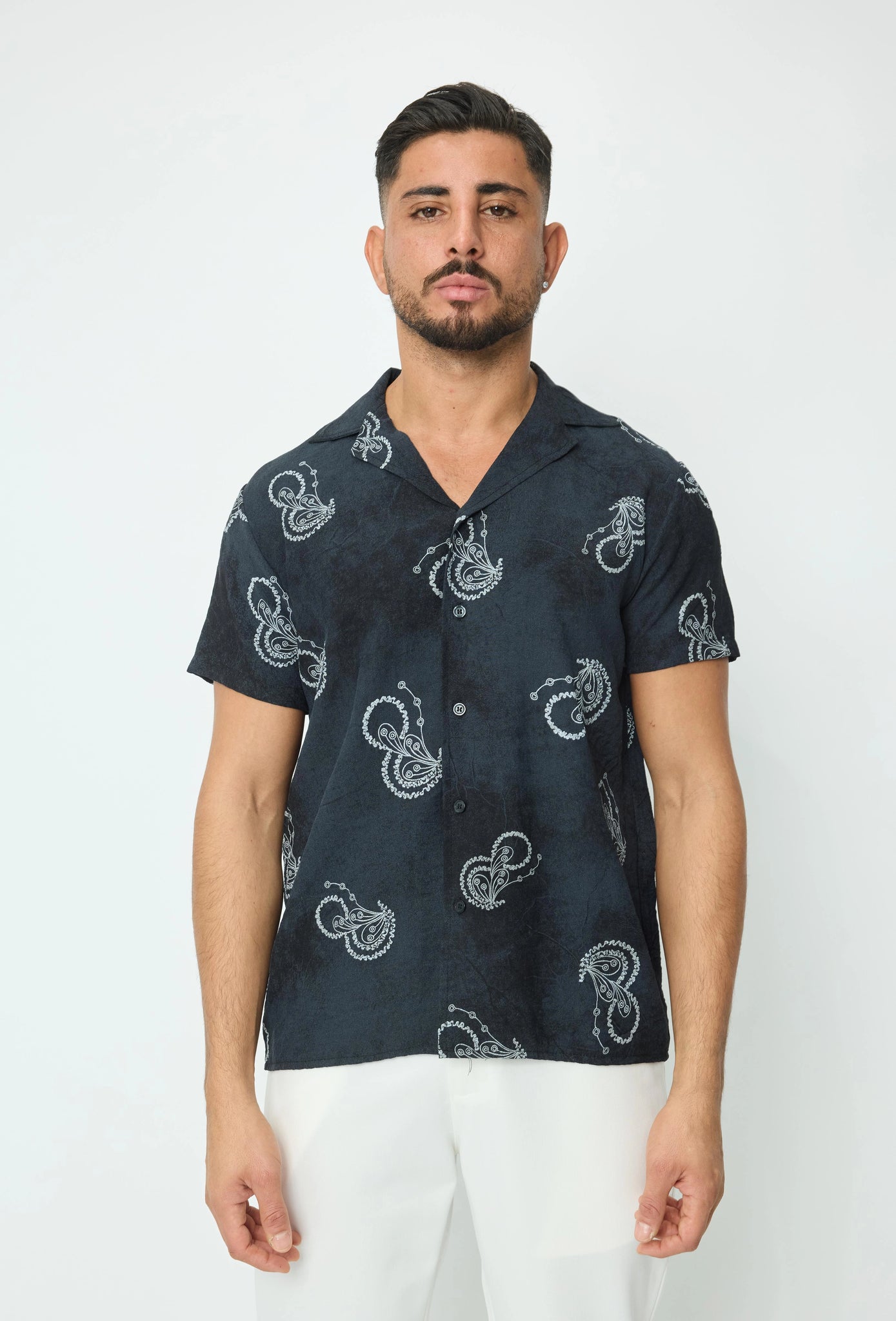 Trendy overhemd met korte mouwen en linnenmotief