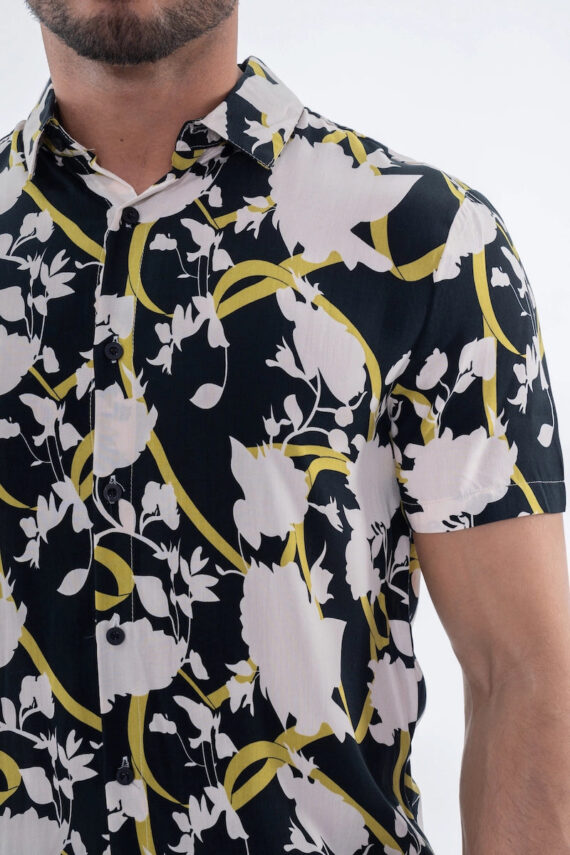 Kort mouwen shirt met abstract bloemenpatroon