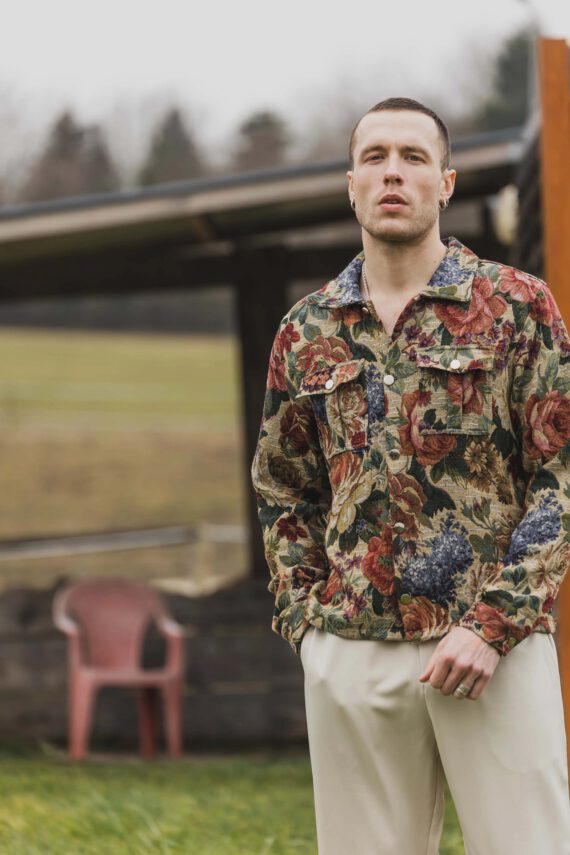 Jas met lange mouwen en bloemenprint